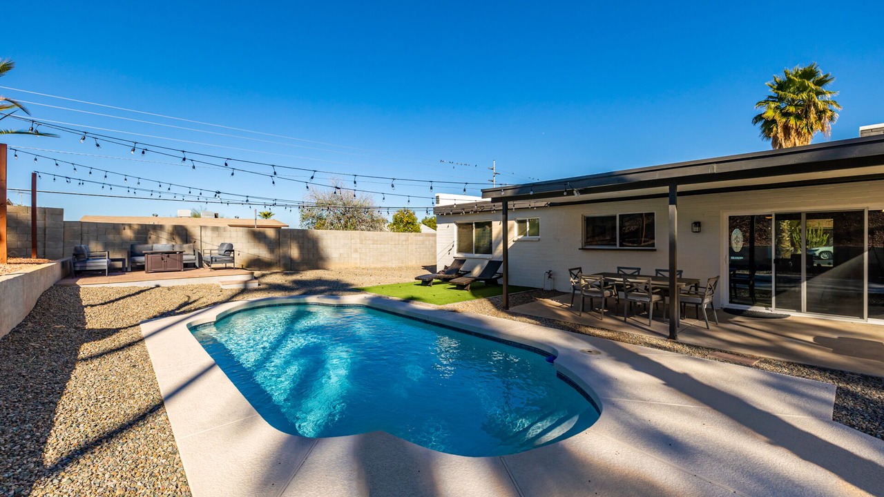 Photo of Outdoor in Paradise Valley Village