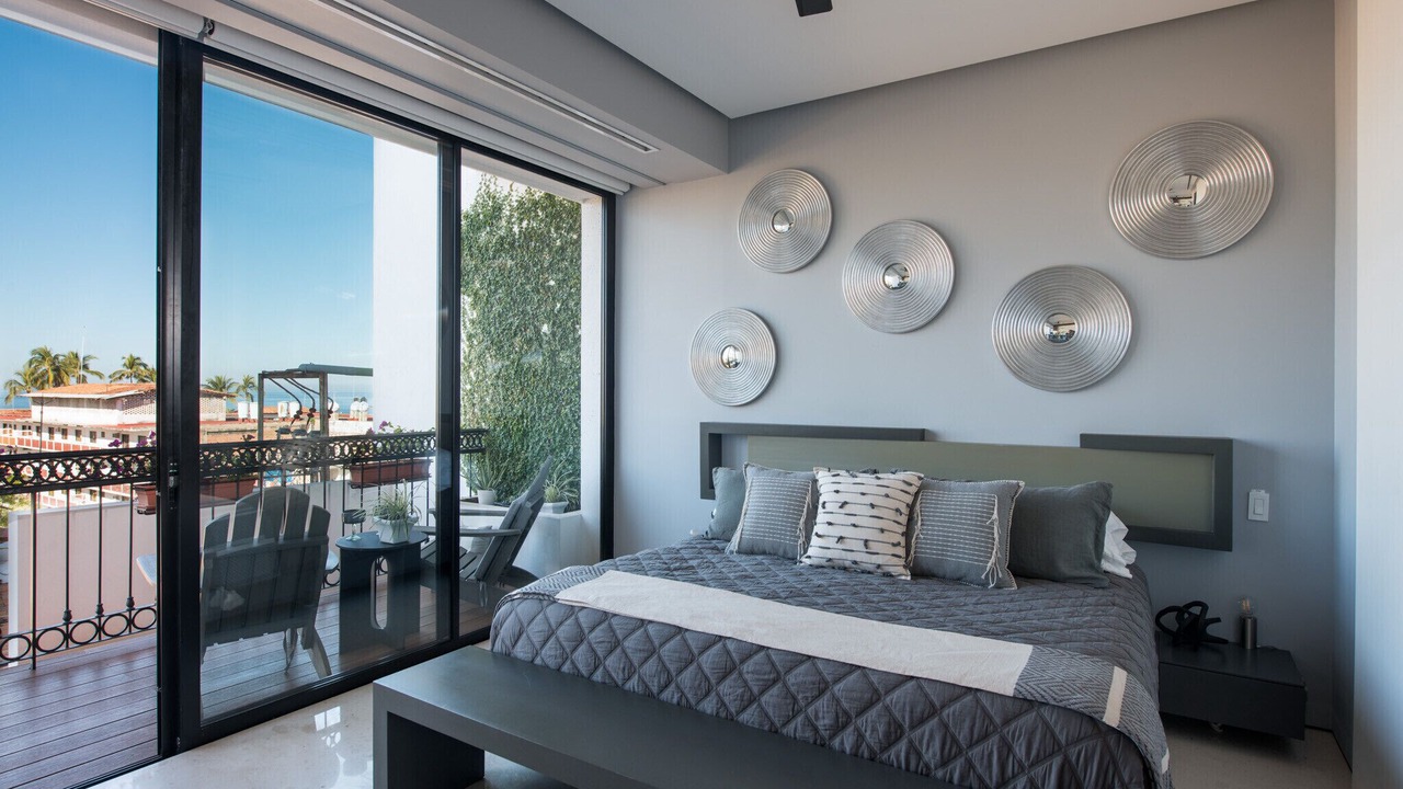 Photo of Bedroom in Romantic Zone
