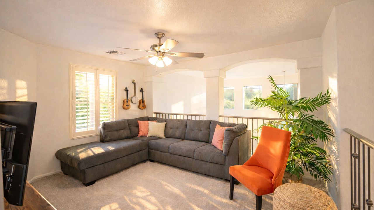 Photo of Livingroom in Power Ranch