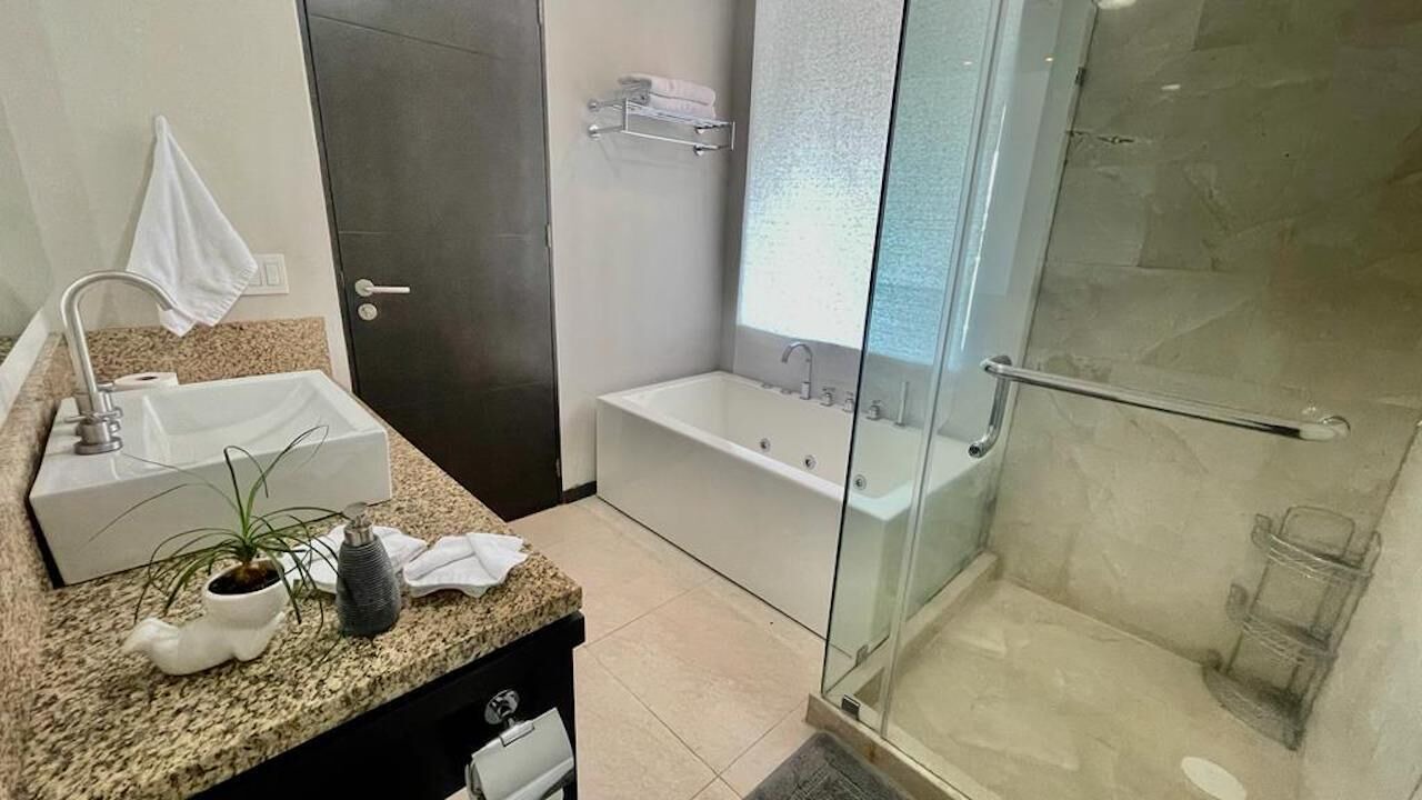 Photo of Bathroom in North Hotel Zone