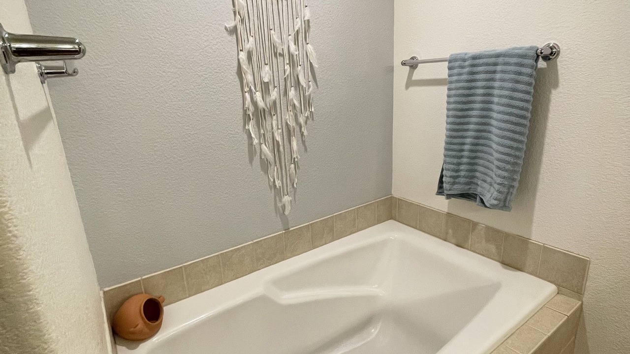 Photo of Bathroom in Sunridge Estates