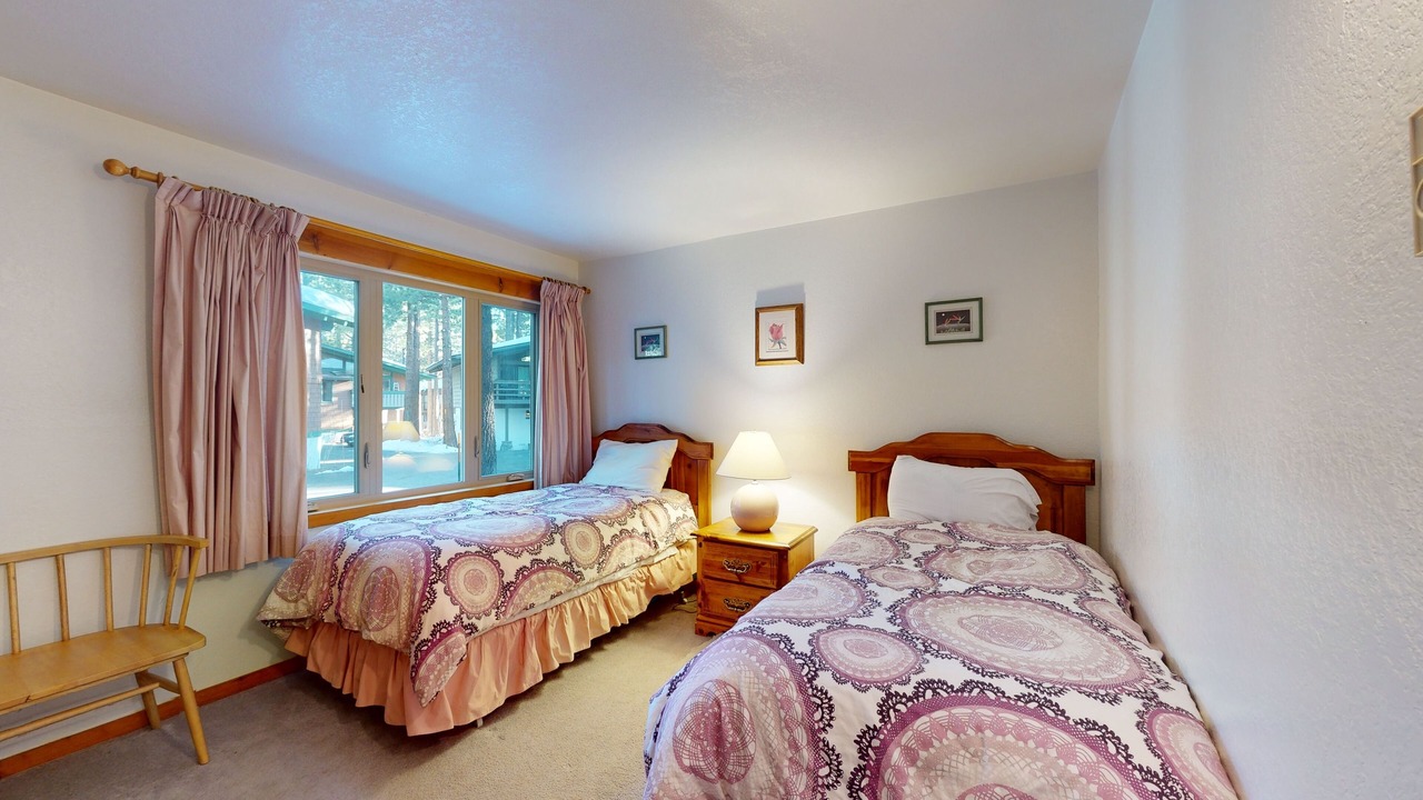 Photo of Bedroom in Mammoth Lakes