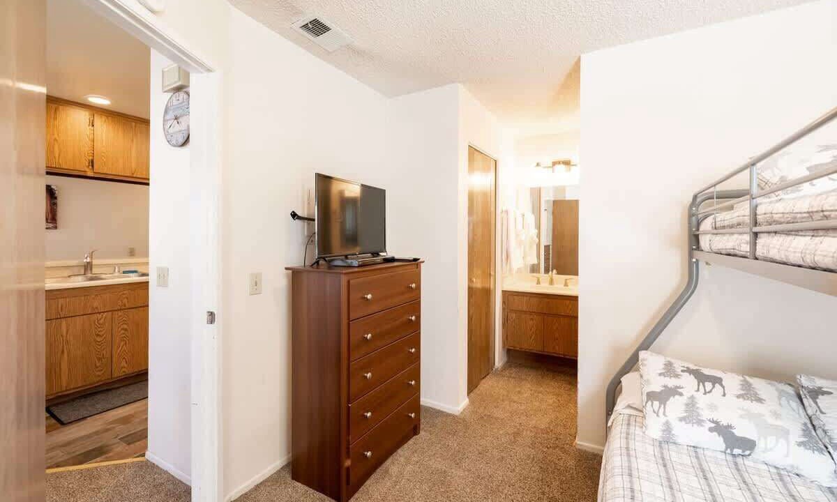Photo of Bedroom in Boulder Bay