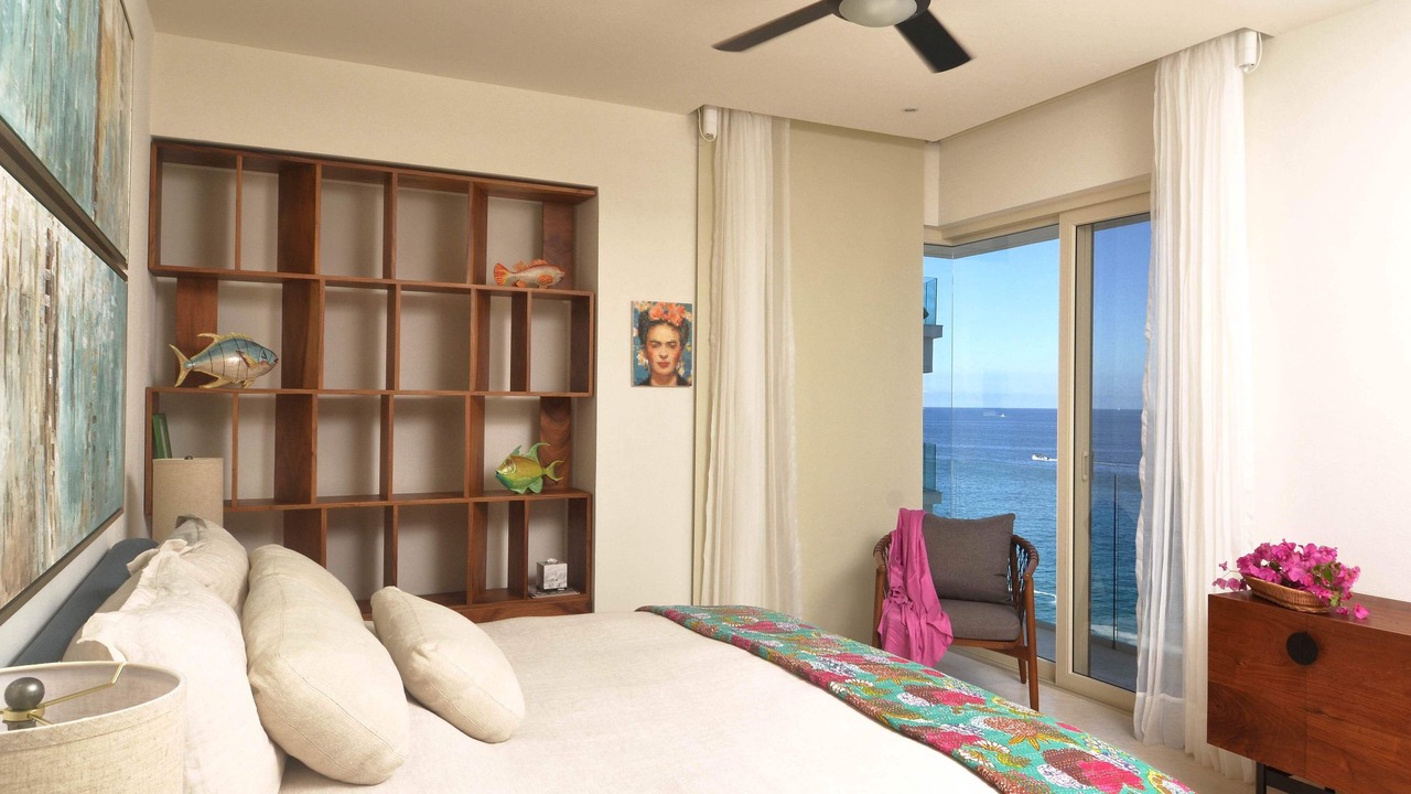 Photo of Bedroom in South Shore Hotel Area