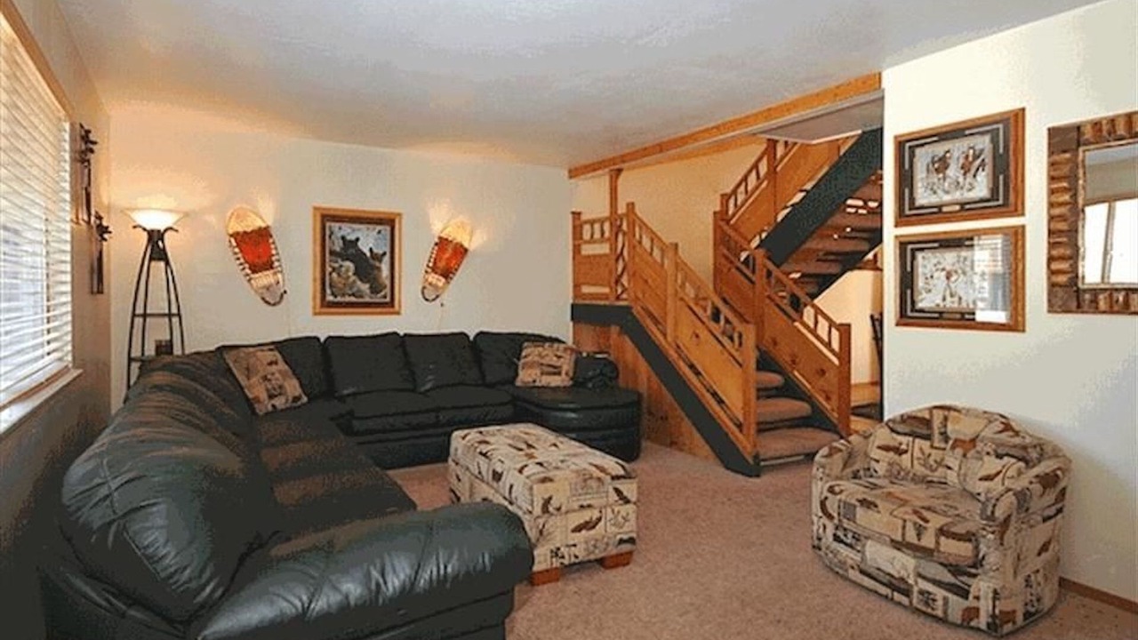 Photo of Bedroom in Lake Forest