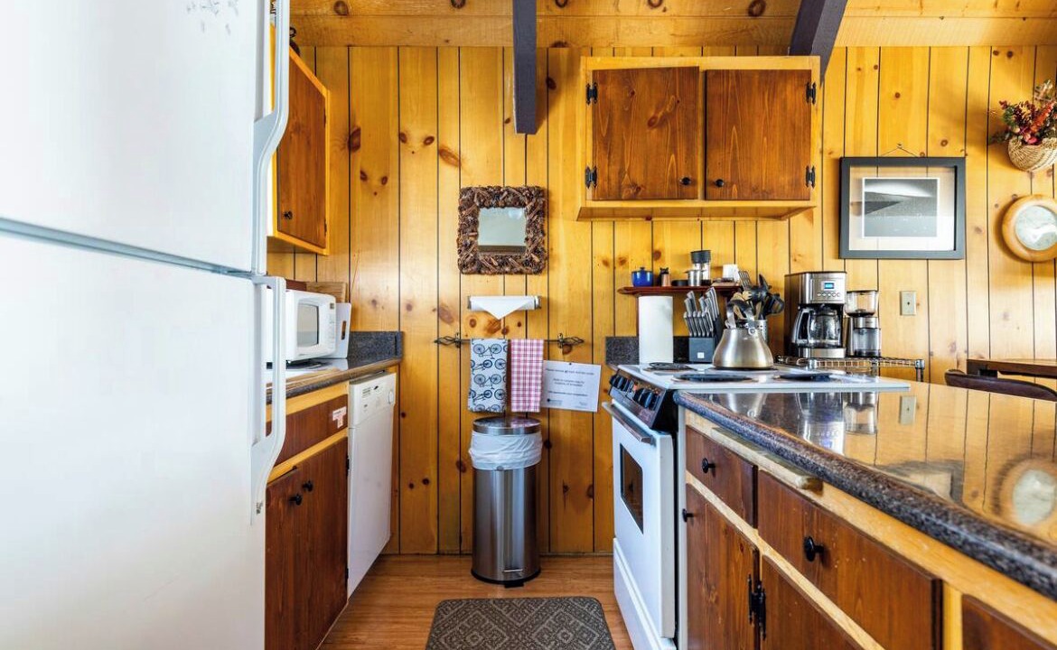 Photo of Kitchen in Mammoth Lakes