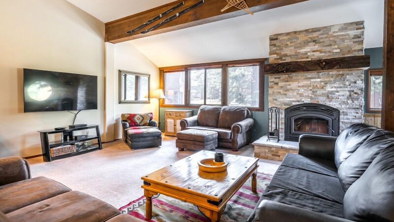Photo of Livingroom in Mammoth Lakes