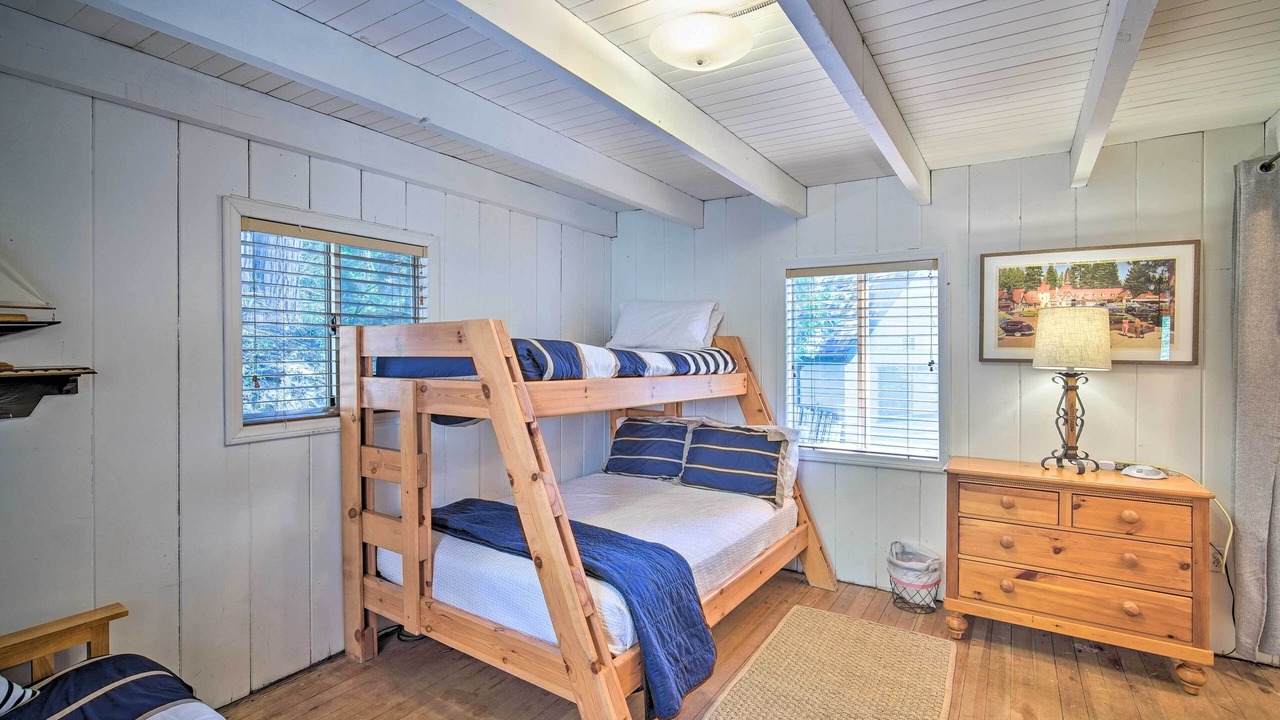 Photo of Bedroom in Cedar Glen
