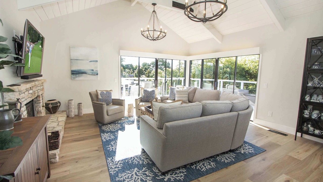 Photo of Livingroom in Carmel Point