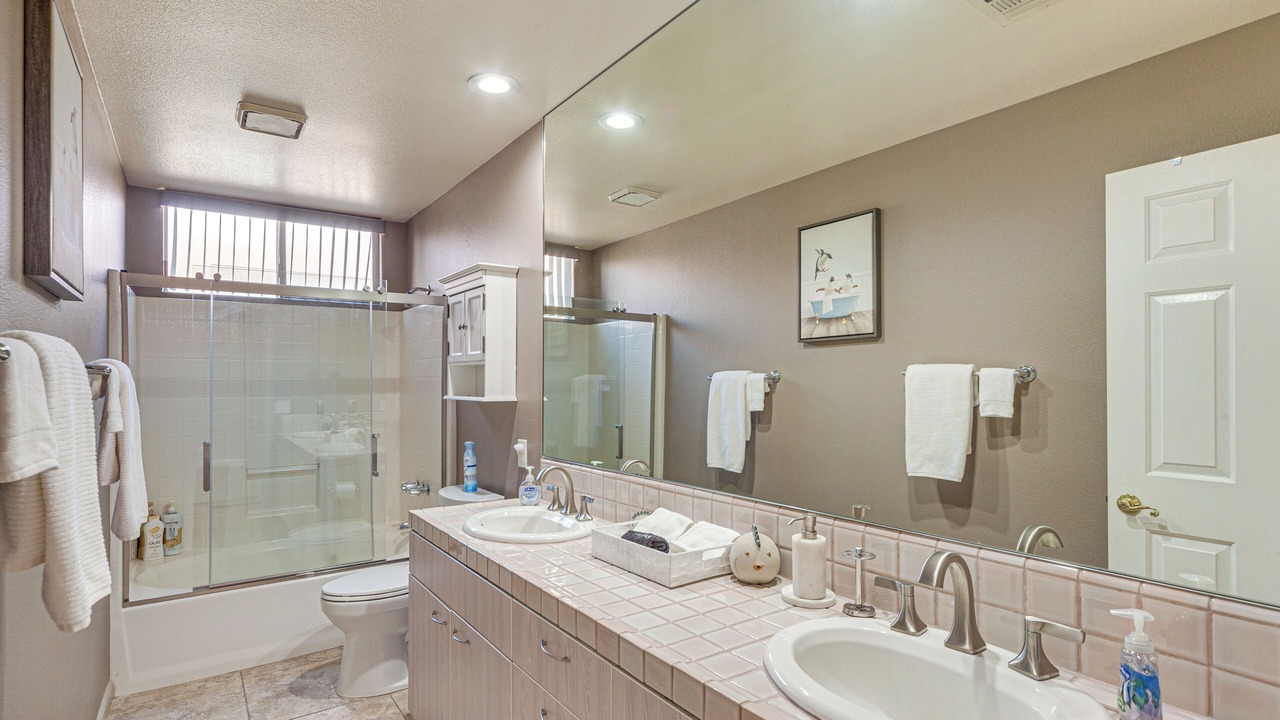 Photo of Bathroom in Desert Club Manor