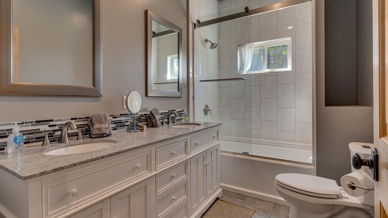 Photo of Bathroom in Tahoe Woods