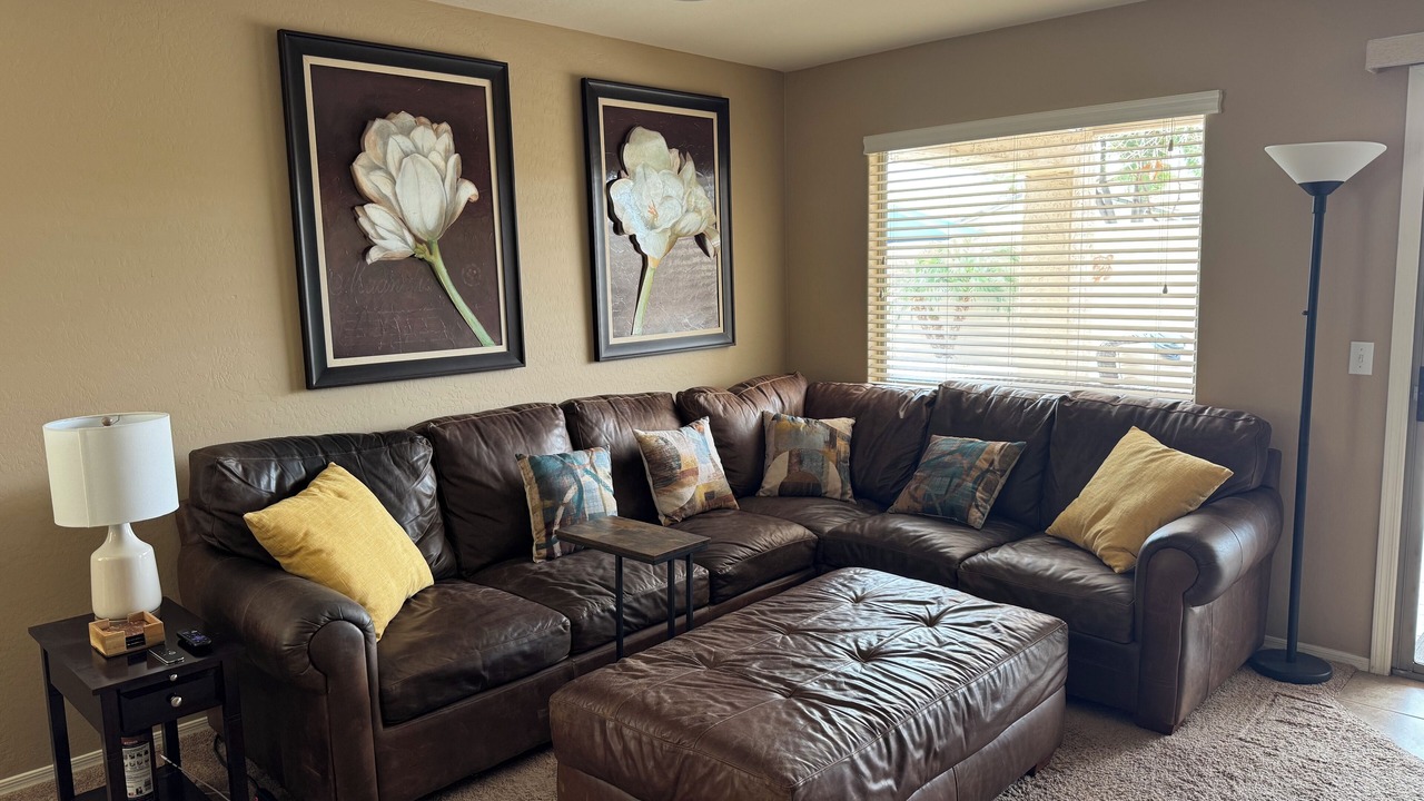 Photo of Livingroom in San Tan Valley