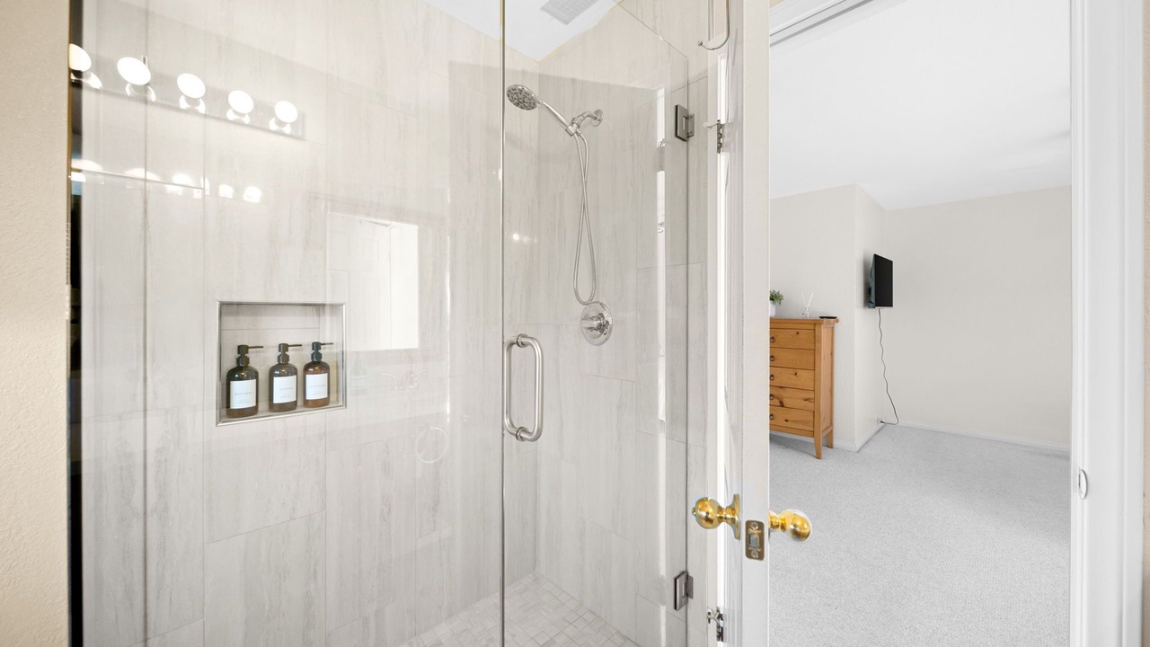 Photo of Bathroom in Canyon Lake