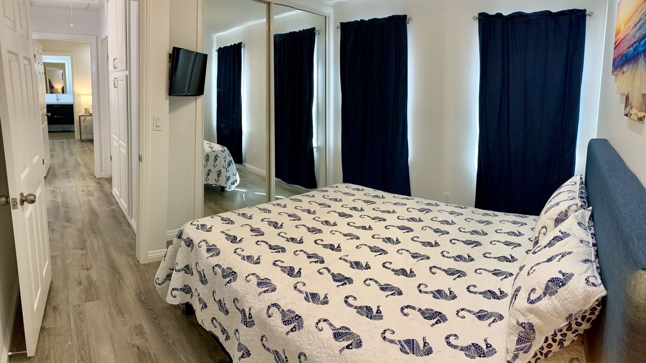 Photo of Bedroom in Belmont Shore
