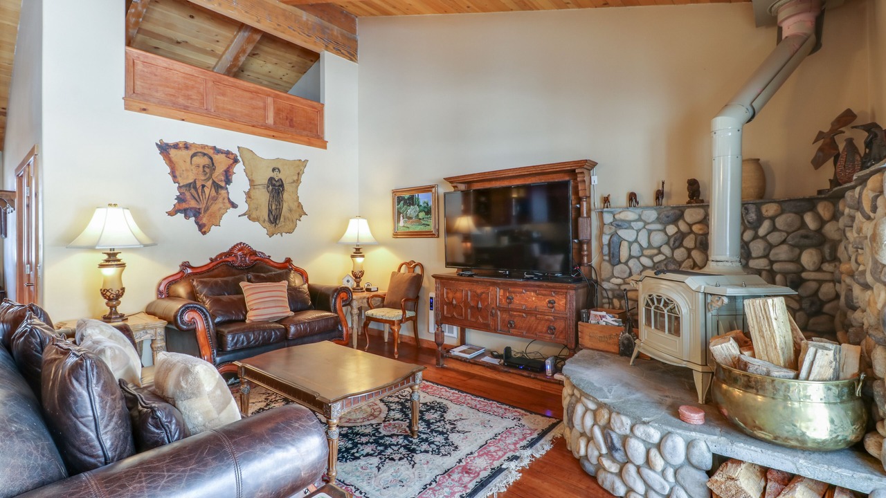 Photo of Livingroom in Mammoth Lakes