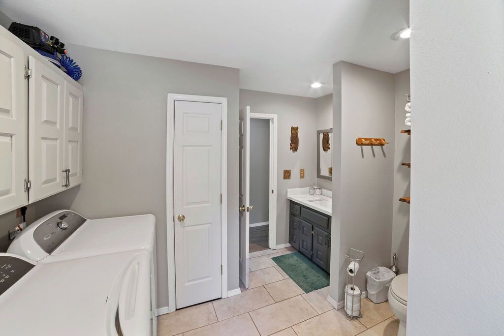 Photo of Bathroom in Parks