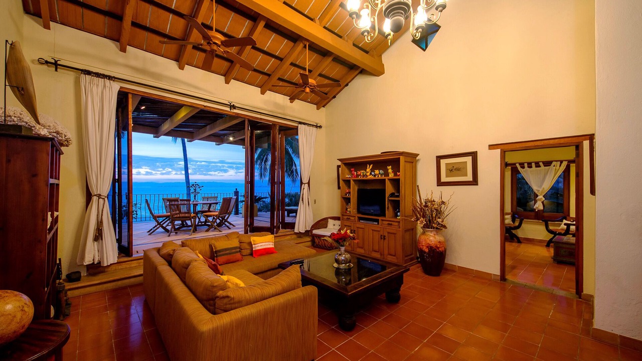 Photo of Livingroom in Romantic Zone