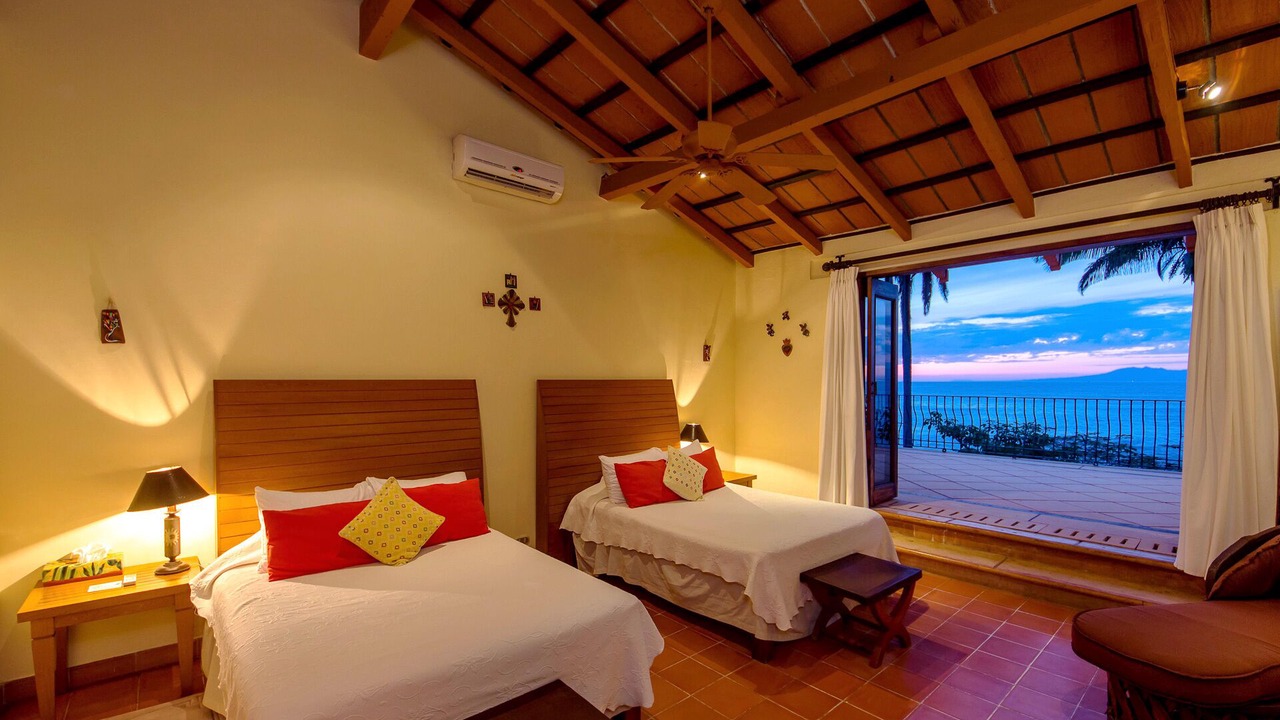 Photo of Bedroom in Romantic Zone