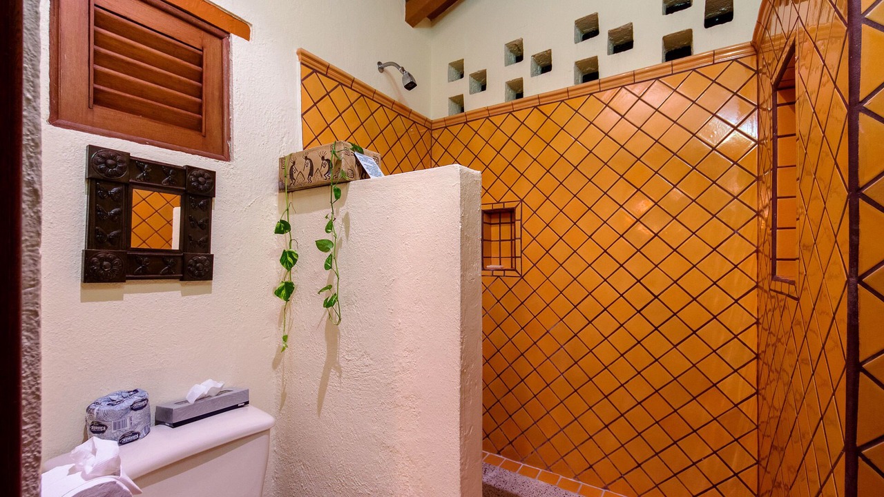 Photo of Bathroom in Romantic Zone