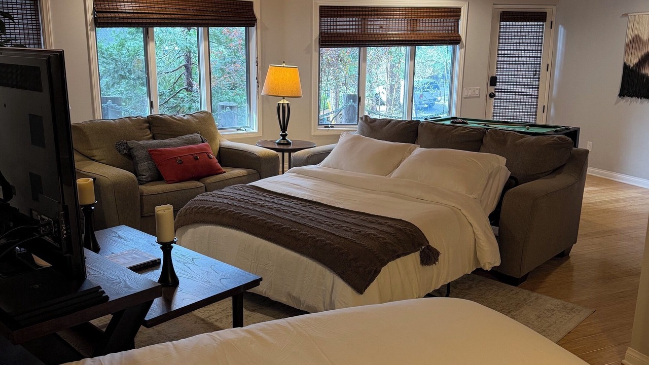 Photo of Bedroom in Cedar Glen