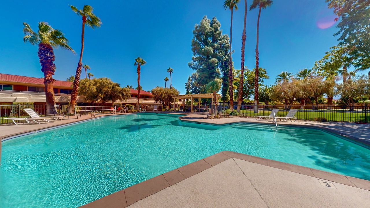 Photo of Outdoor in Racquet Club West