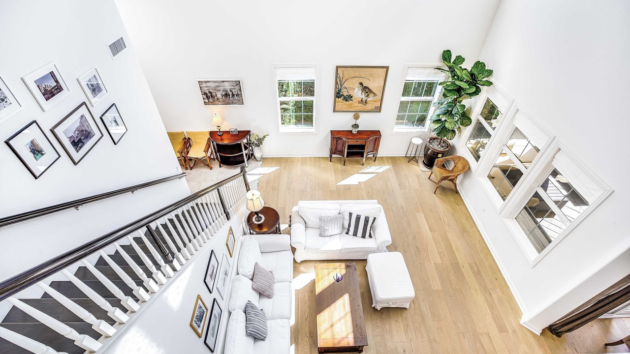 Photo of Livingroom in Lake Forest