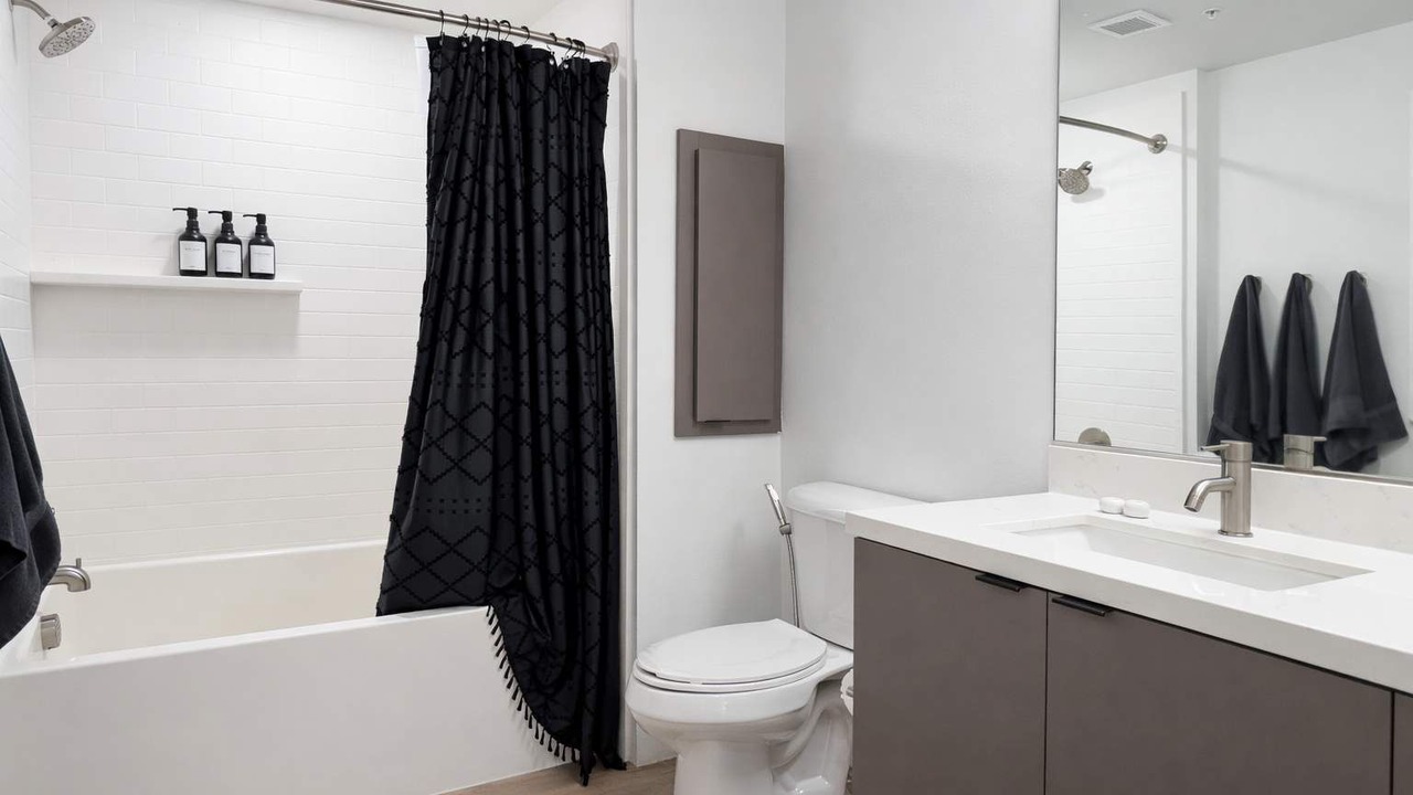 Photo of Bathroom in Lyon Street