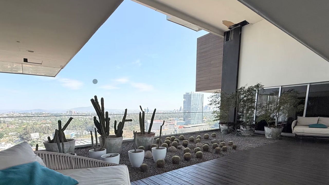 Photo of Patio Balcony in Financial District