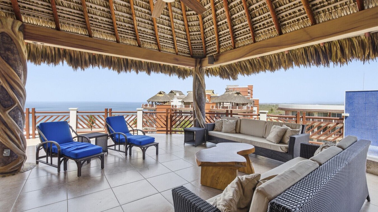Photo of Patio Balcony in San Pedro Mixtepec