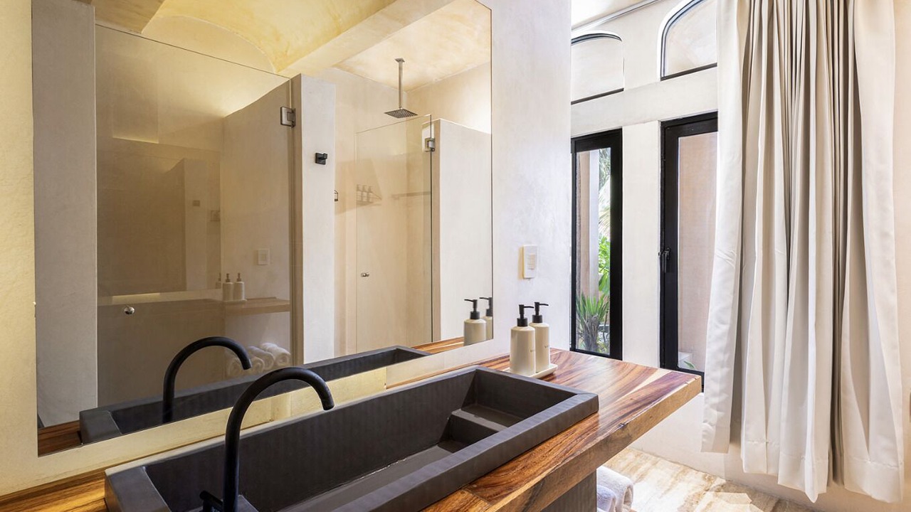 Photo of Bathroom in Zona Hotelera