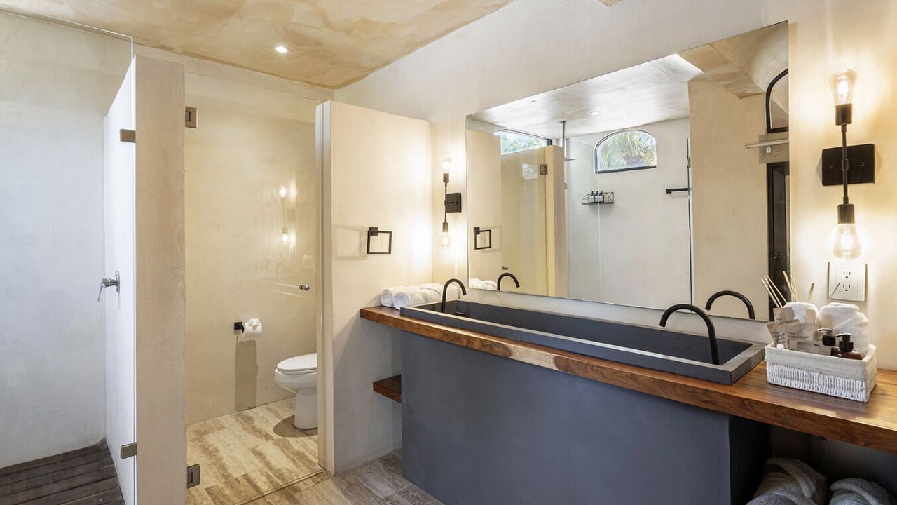Photo of Bathroom in Zona Hotelera