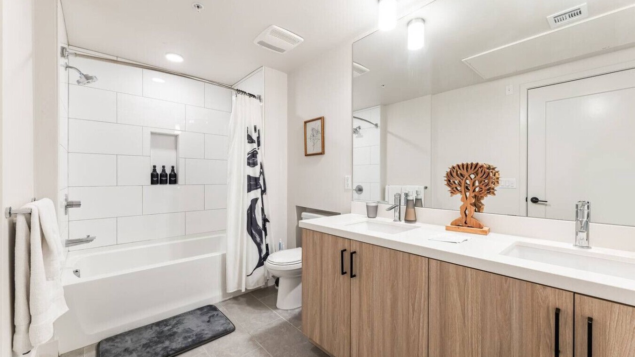 Photo of Bathroom in Santa Ana Heights