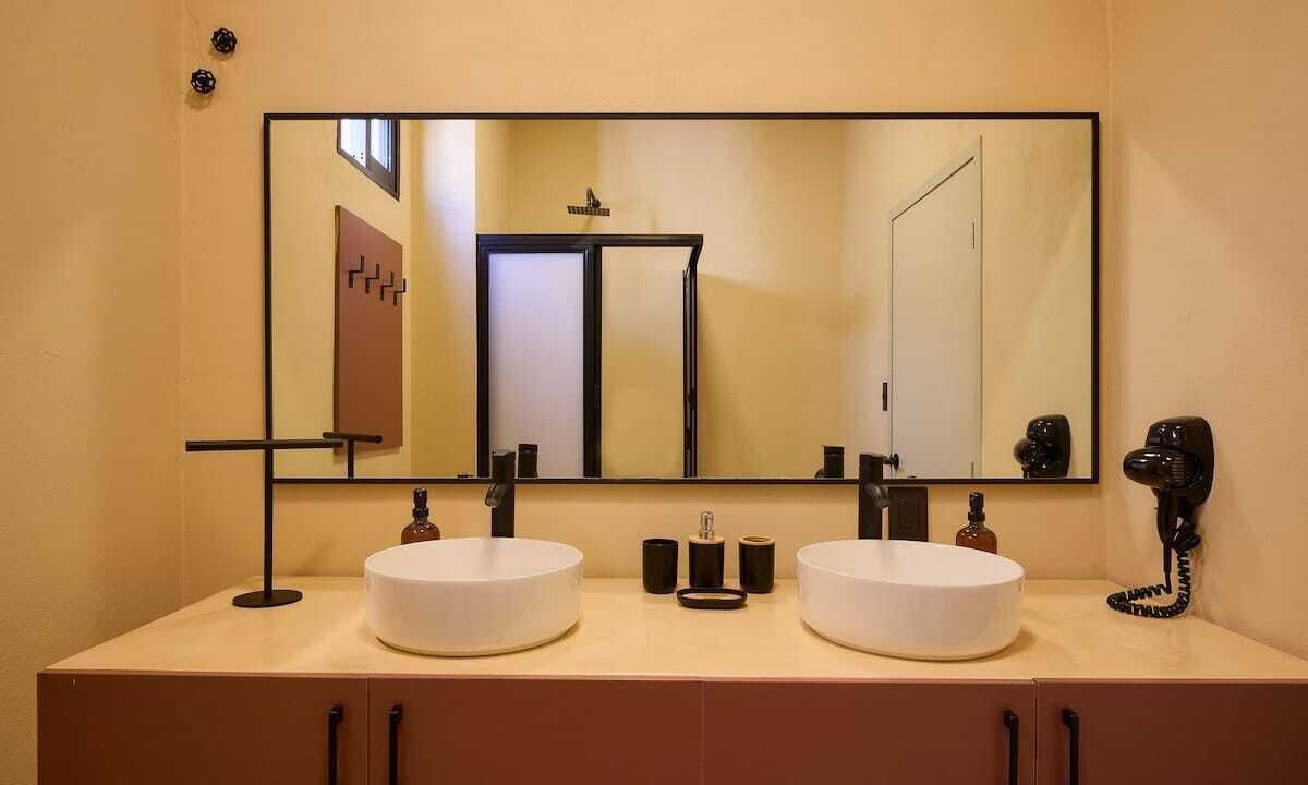 Photo of Bathroom in Reforma
