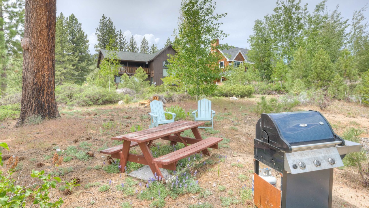Photo of Outdoor in Mountain View Estates
