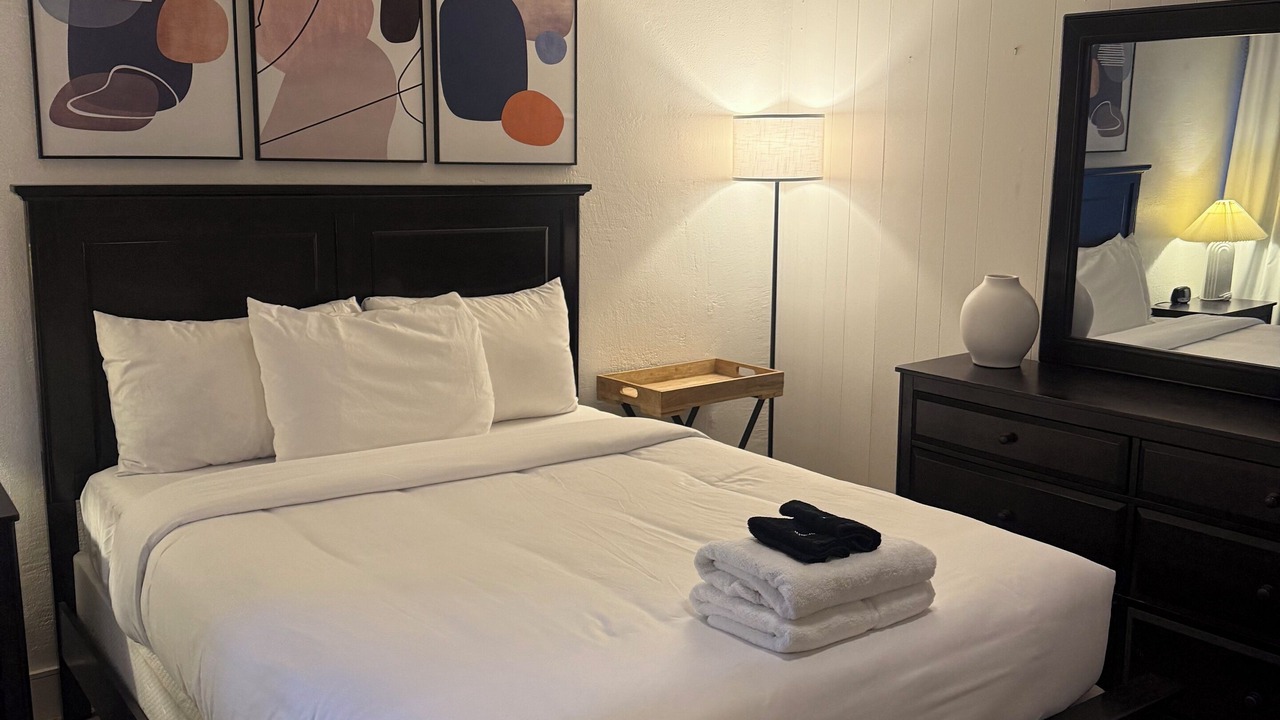 Photo of Bedroom in Entertainment District
