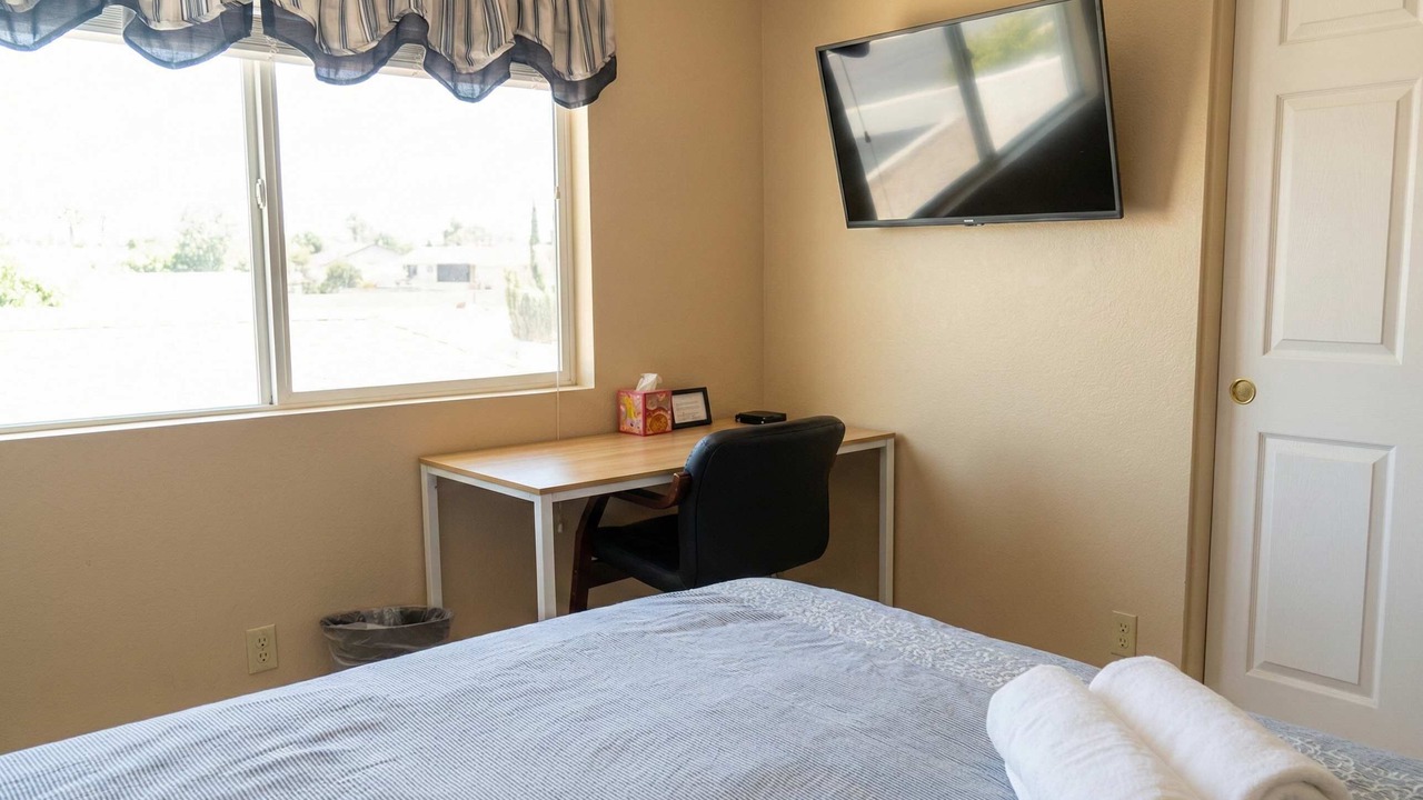 Photo of Bedroom in Desert Shores