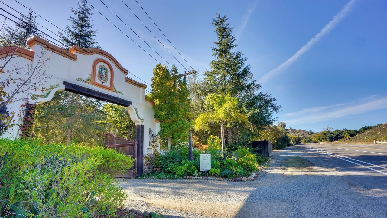 Photo of Outdoor in Silverado