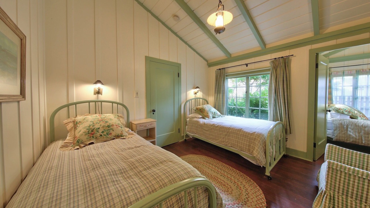 Photo of Bedroom in Carmel Point