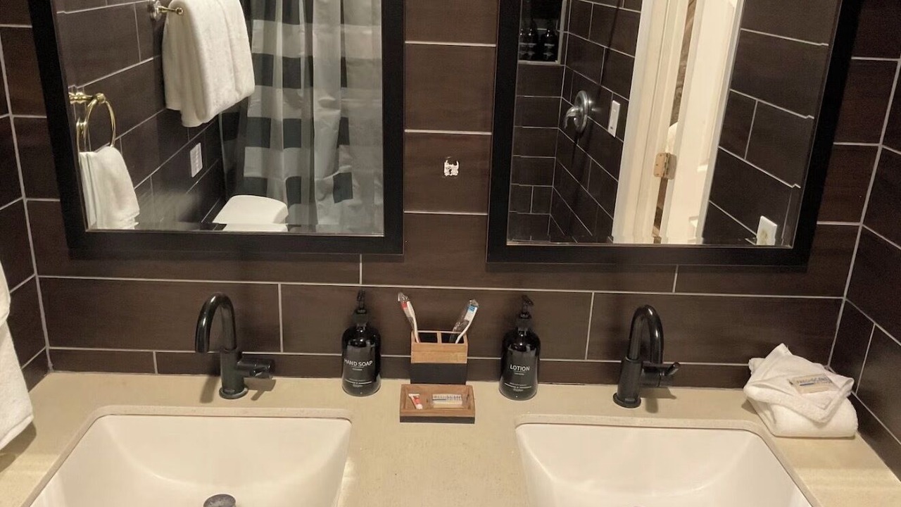 Photo of Bathroom in Mojave Desert