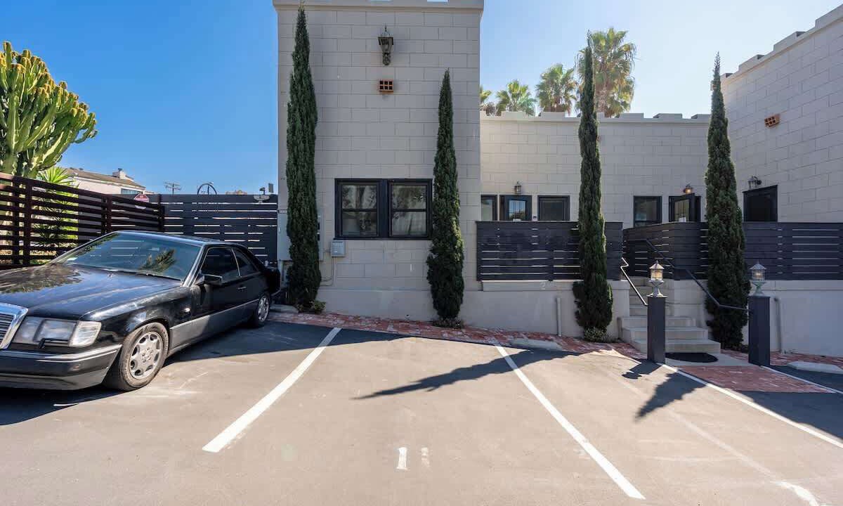 Photo of Others in Mission Hills