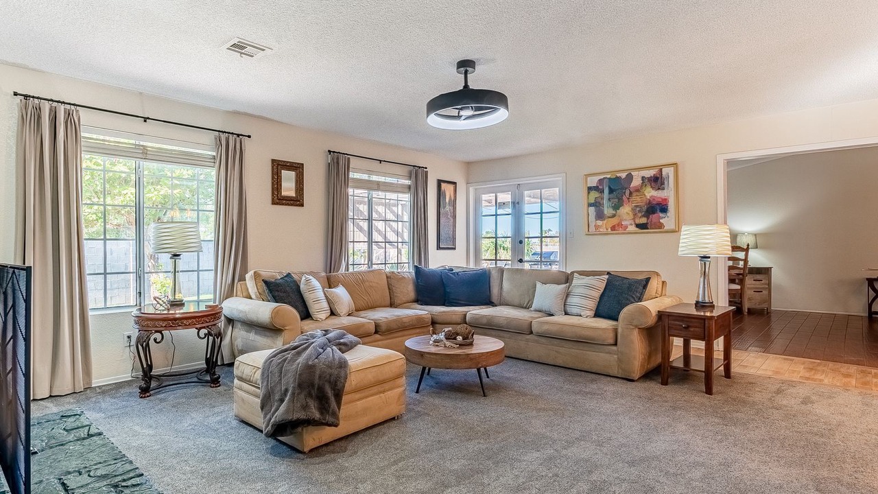 Photo of Livingroom in Yuma