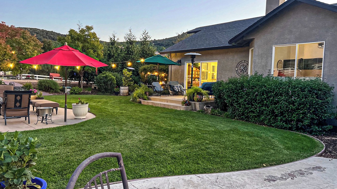 Photo of Patio Balcony in King City