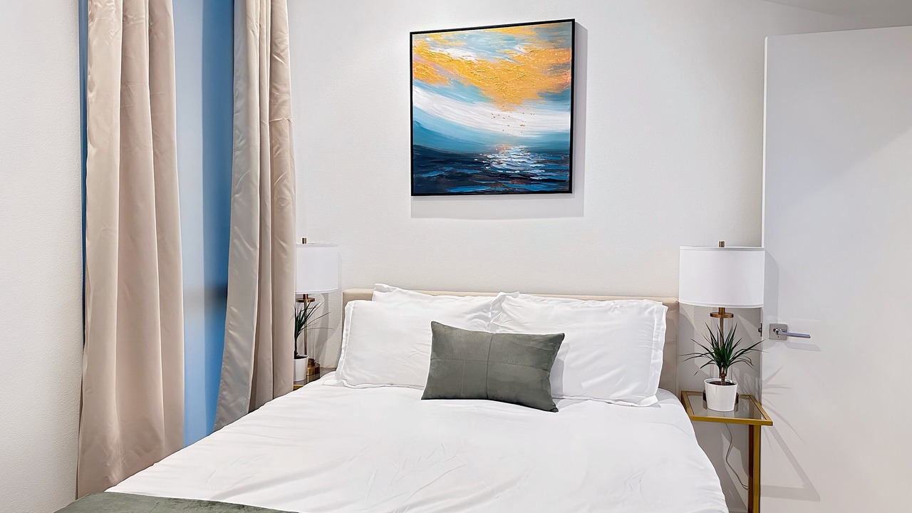 Photo of Bedroom in Downtown