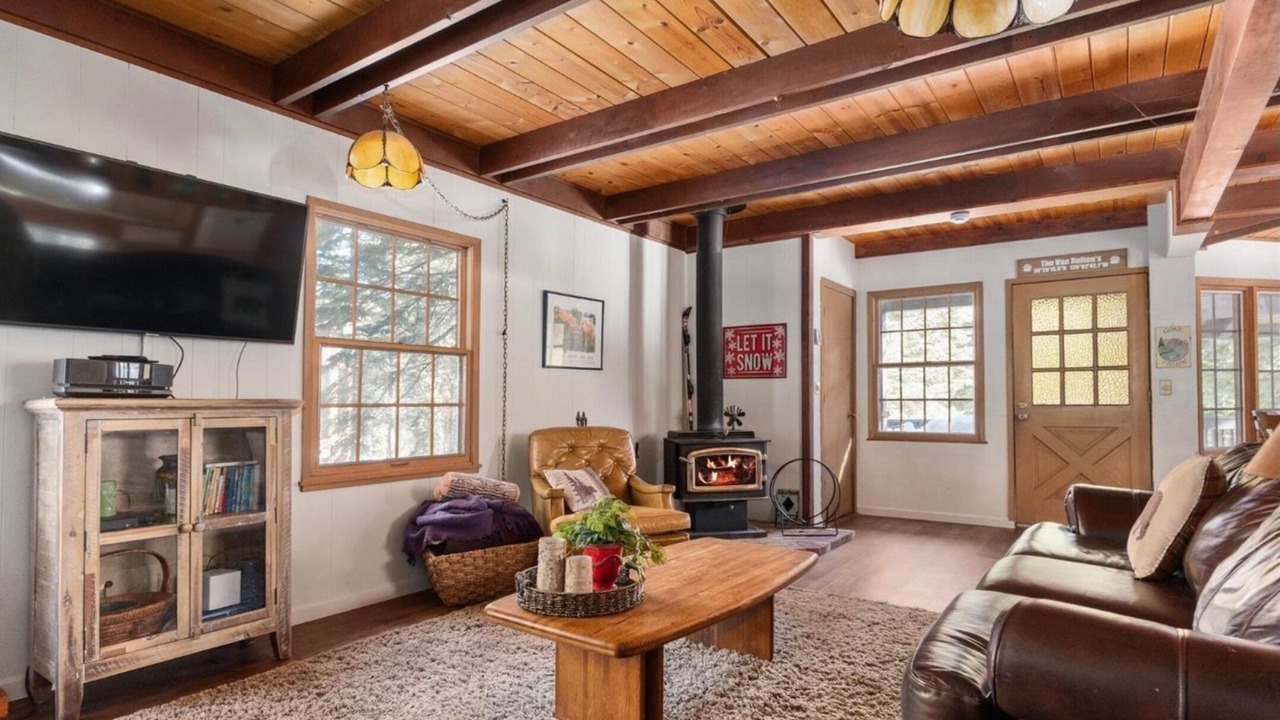 Photo of Livingroom in Bear Valley
