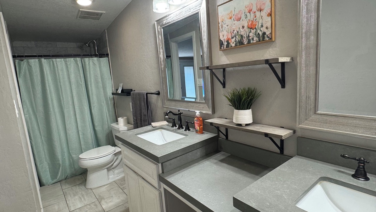 Photo of Bathroom in Yuma
