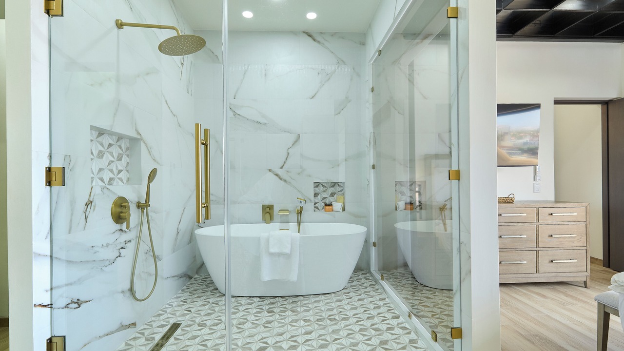 Photo of Bathroom in Marina
