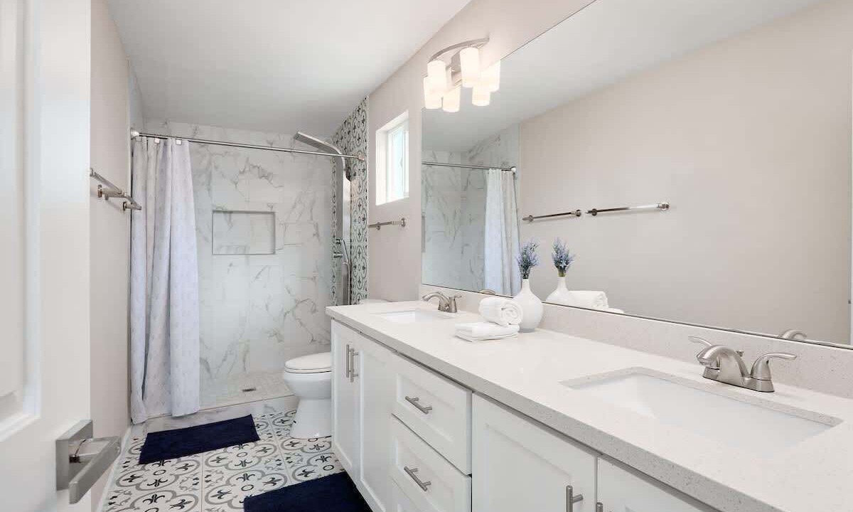 Photo of Bathroom in New Papago Parkway