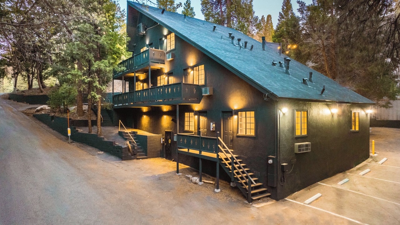 Photo of Outdoor in Lake Arrowhead