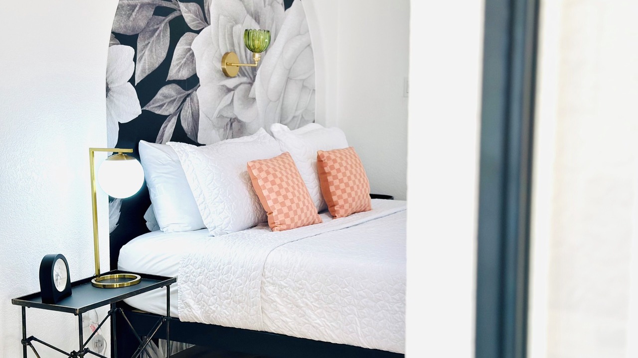 Photo of Bedroom in Shadow Hills