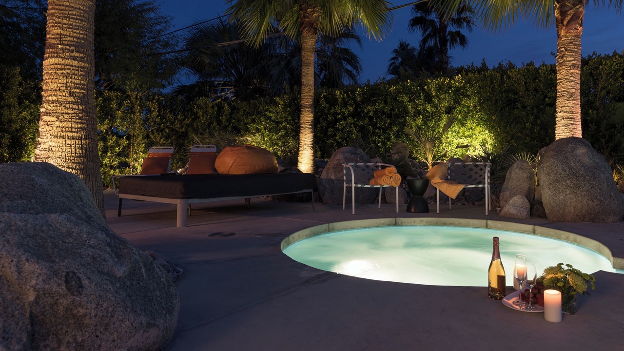 Photo of Outdoor in Racquet Club Estates